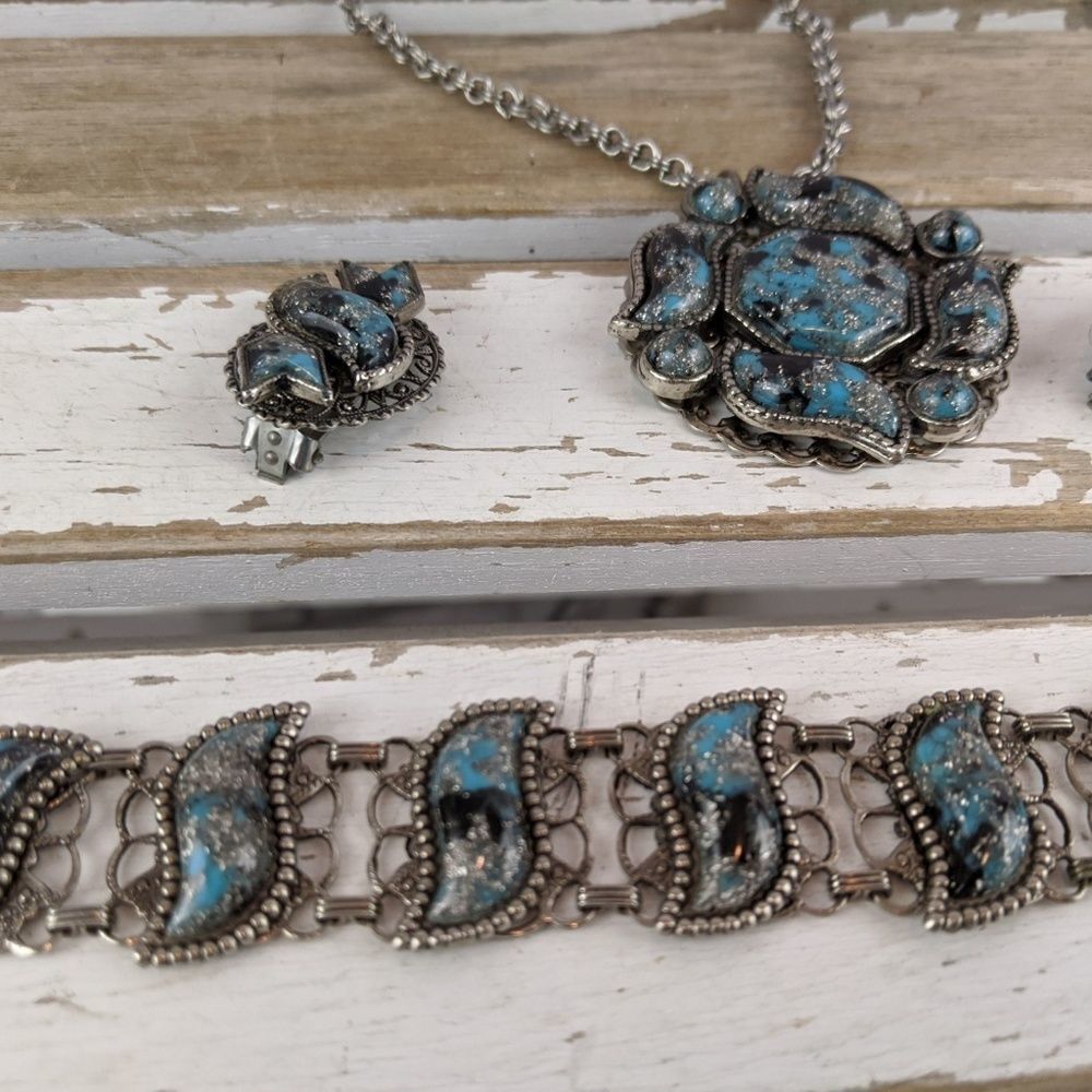 Necklace bracelet earrings set‎ blue jeweled rhines - Picture 5 of 7